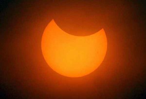 23 ottobre, Eclissi parziale di sole