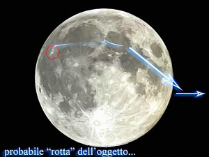 ufo si alza dal suolo lunare