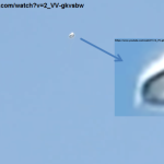 UFO MASSACHUSETTS, EAST SANDSICH, U.S.A., 13.06.2021, AD ANELLO, BIANCO, GRIGIO E NERO