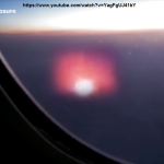 UFO SIBERIA, 09.05.2021, ROSSO CON ALONE INCANDESCENTE, FILMATO DA UN AEREO (2) --